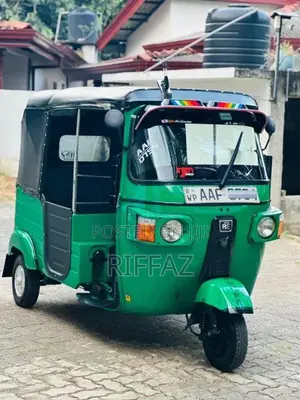 Bajaj RE 205 2012 Three Wheel (Used)