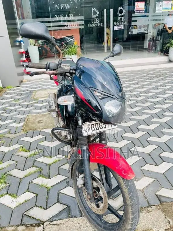 Bajaj Pulsar 2015 Motorbike (Used)