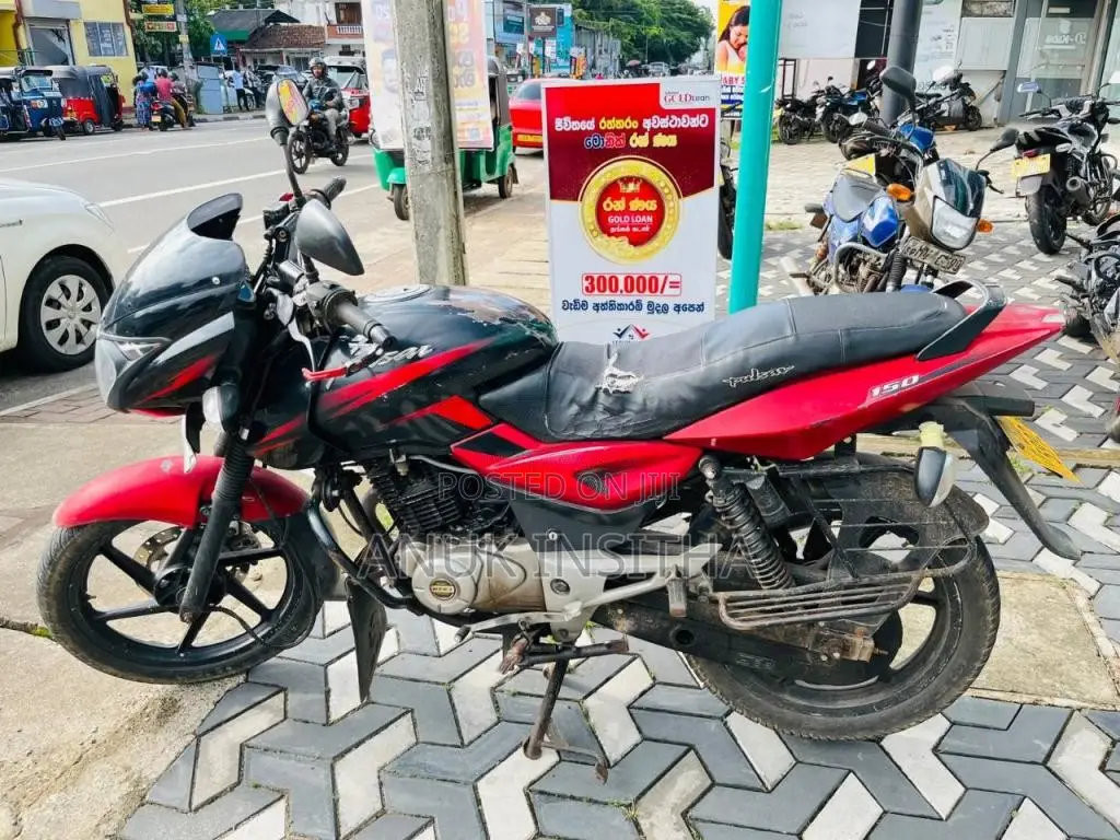 Bajaj Pulsar 2015 Motorbike (Used)