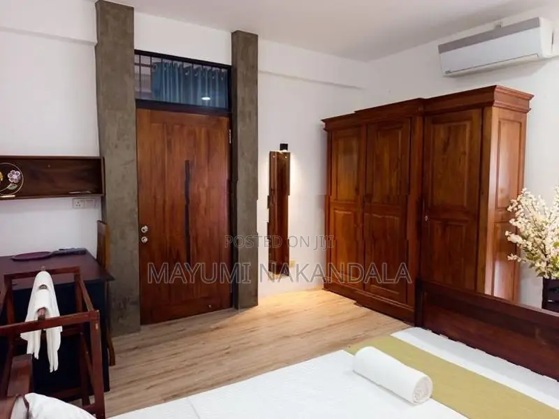 Short Term Villa Thalawathugoda