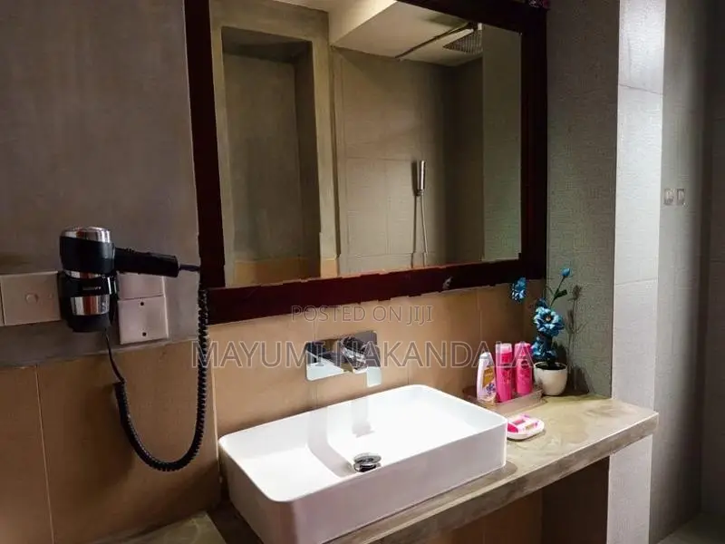 Short Term Villa Thalawathugoda