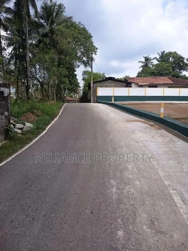 Valuable Land for Sale Homagama