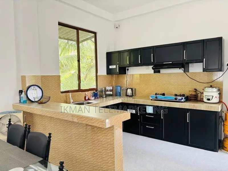 Bangalow for Short Term Rent in Horana
