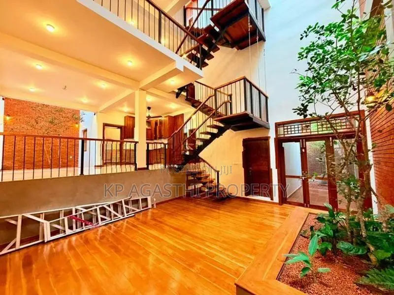 Luxury House for Sale Battaramulla
