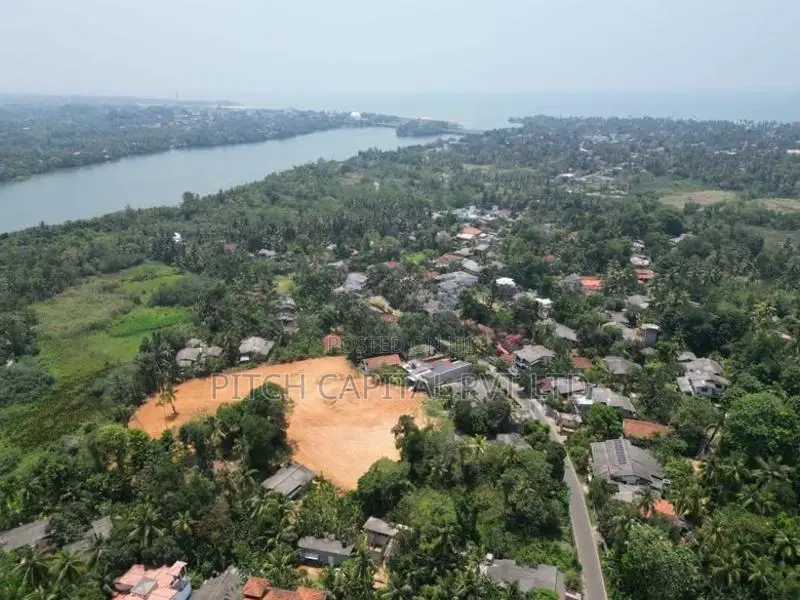 Kalutara බෝධියට සමීපයෙන් අගනා බිම්කොටස් කිහිපයක් විකිණීමට
