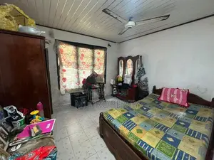 ( GS-1154)Valuable Residential Bare Land with House Sale in Malabe