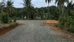 හික්කඩුව ගෝනපිනුවල බිම් කොටස්