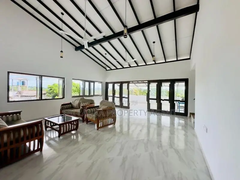 6 Bedroom House Sale 14 perch Dangedara Galle