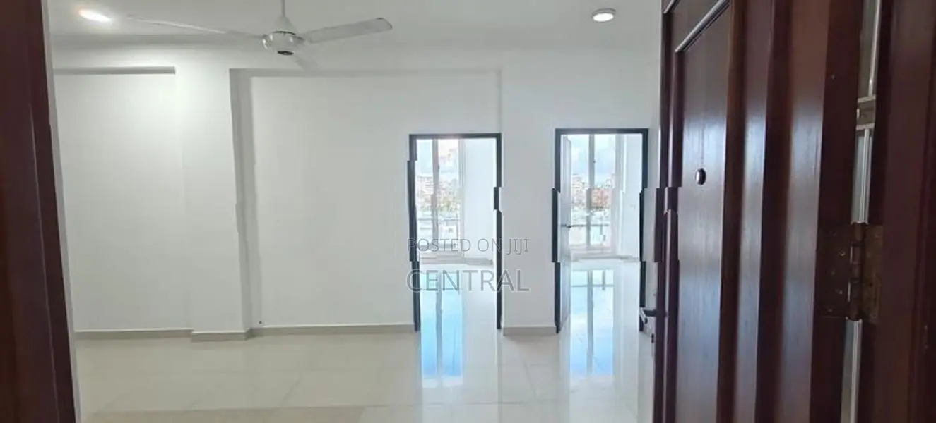 Luxury 4 Bedroom Sea-View Apartment for Sale in Colombo 06 (C7-10193)