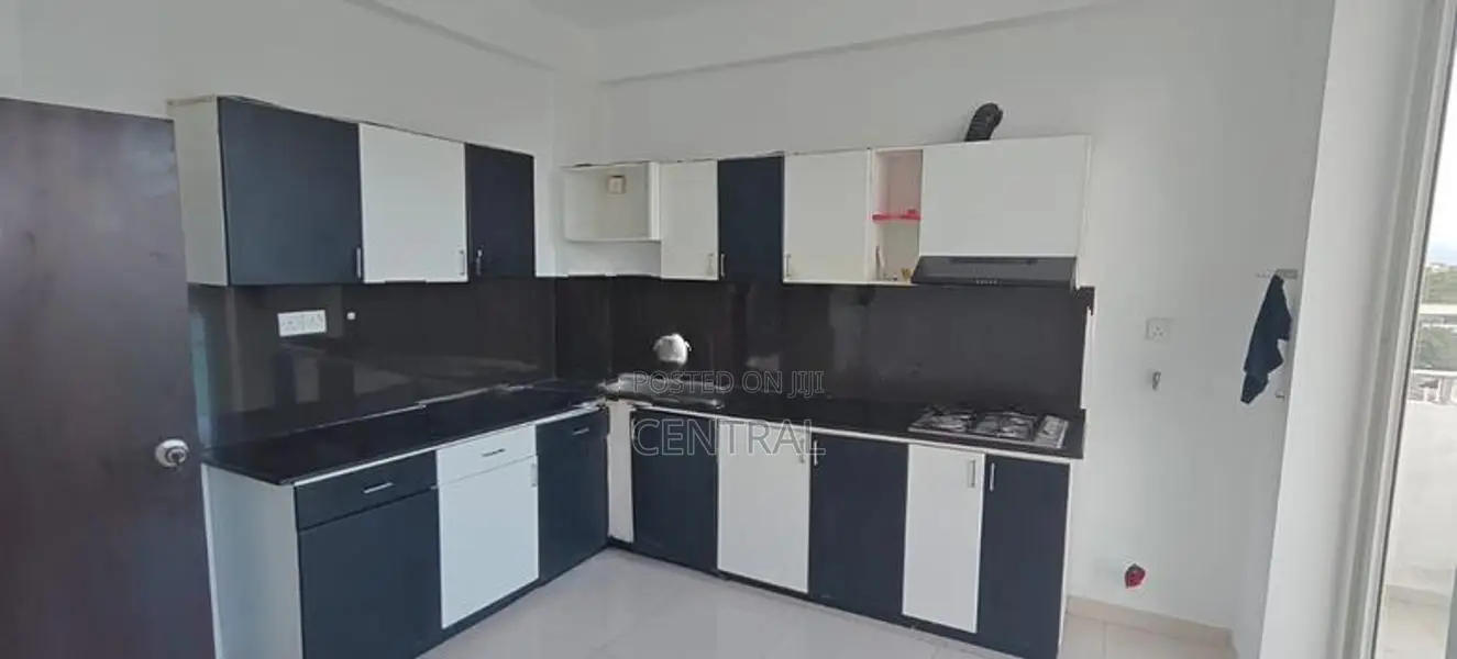 Luxury 4 Bedroom Sea-View Apartment for Sale in Colombo 06 (C7-10193)