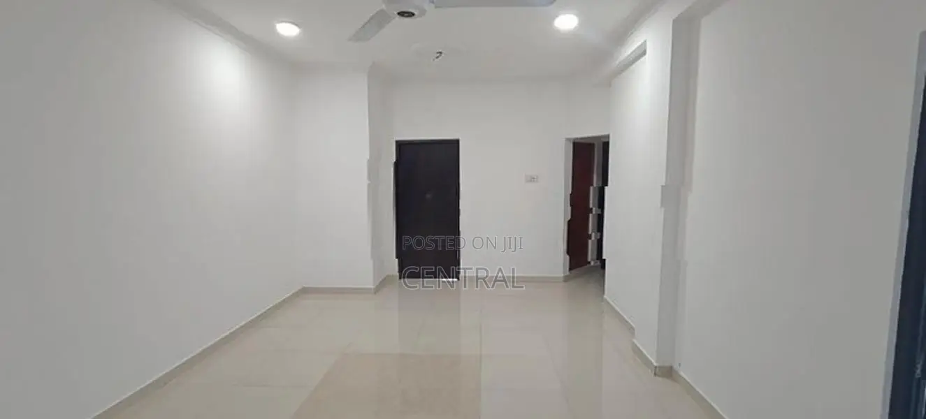 Luxury 4 Bedroom Sea-View Apartment for Sale in Colombo 06 (C7-10193)
