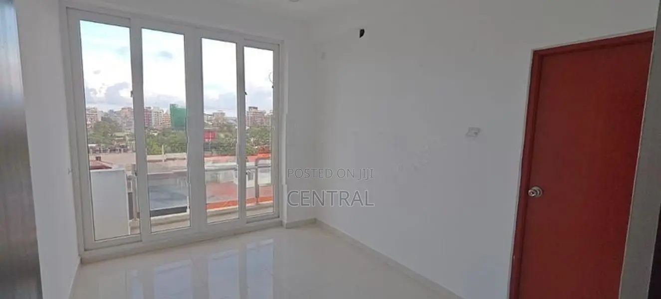 Luxury 4 Bedroom Sea-View Apartment for Sale in Colombo 06 (C7-10193)