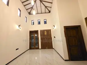 Mordern Luxury House For Sale in Kahatuduwa