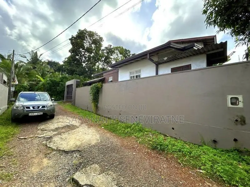Modern Single House From Kesbewa Polgasowita - Piliyandala