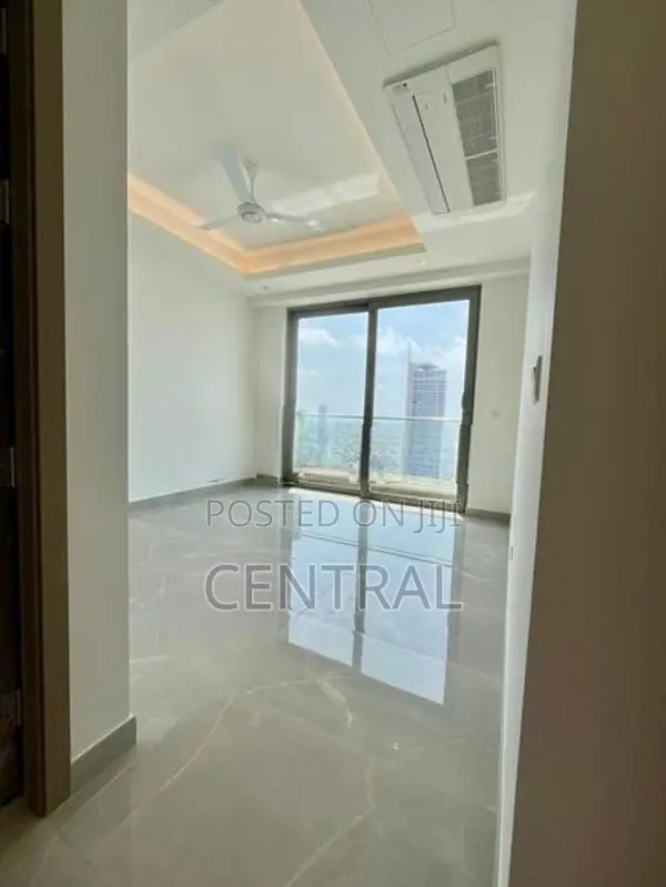 Sea View Apartment for Sale in Address 606, Colombo 03 (C7-10199)