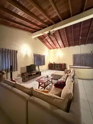 Luxury Lakefront House for Sale – Moratuwa