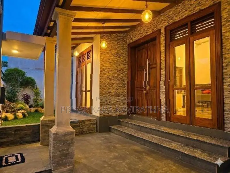 Mordern Luxury House For Sale in Kahatuduwa