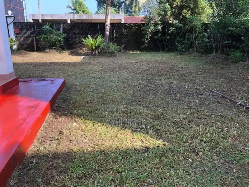 SUPAR LAND FOR SALE IN KOTTAWA MATTHAGODA SALGAS JUNTION