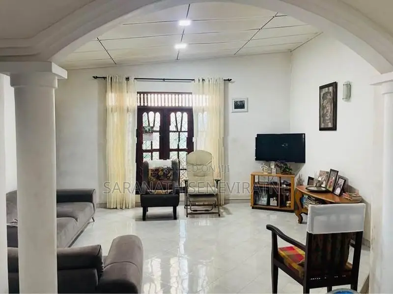 House for Sale in Piliyandala Maharagama road.