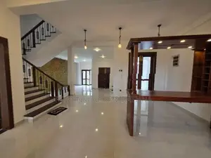 කුඹුරු යායකට මායිම් සුකෝපබෝගී අලුත්ම තෙමහල් නිවස විකිනීමට - බොරලැස්ගමු