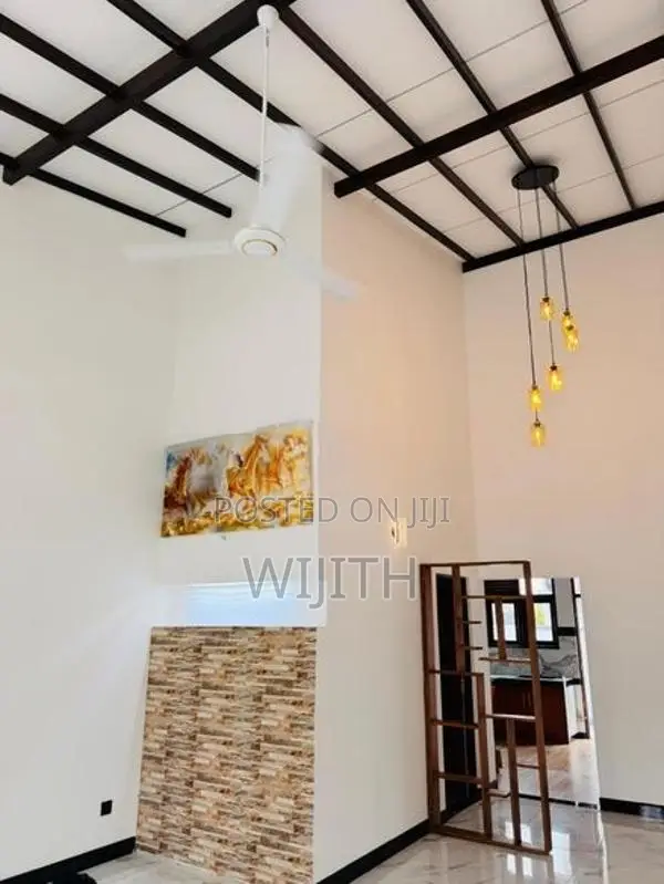 SUPAR BRAND NEW SINGLEHOUSE FORSALE IN KOTTAWA HORAN ROAD KIRWATHTUDUW