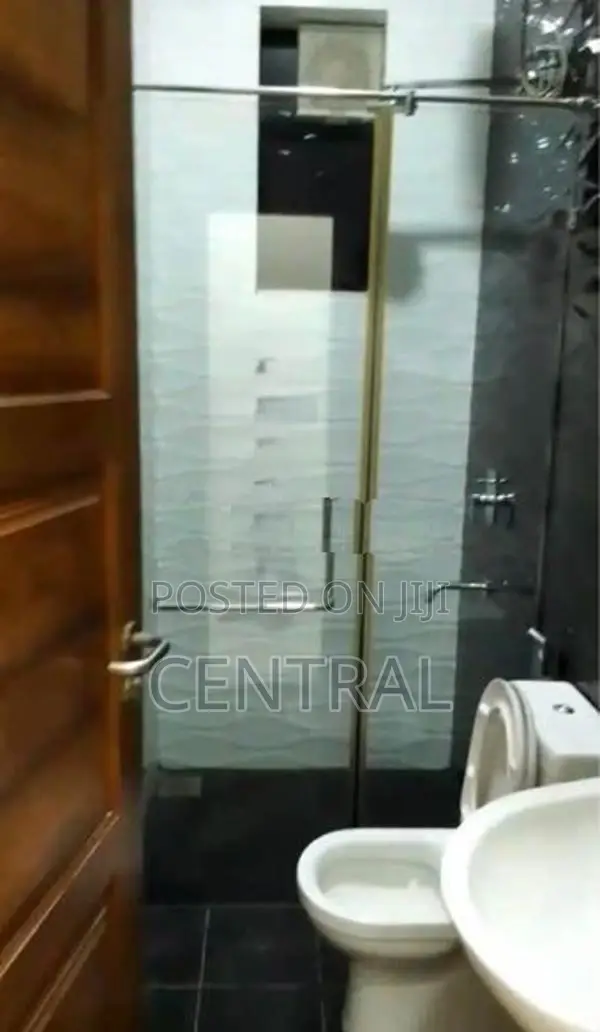 3 Bedroom Furnished Apartment for sale in Wellawatte (C7-10202)
