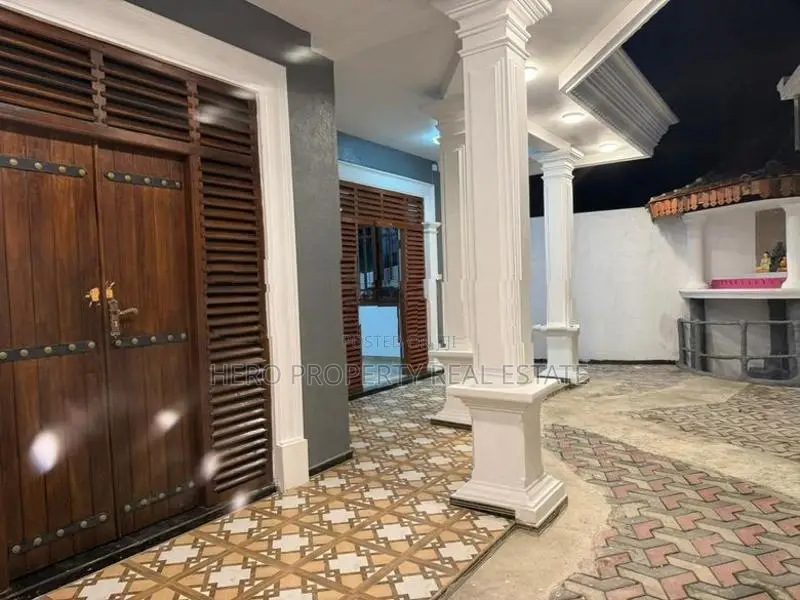 HWS157 - Luxury Quality Modern House for Sale in Wellampitiya