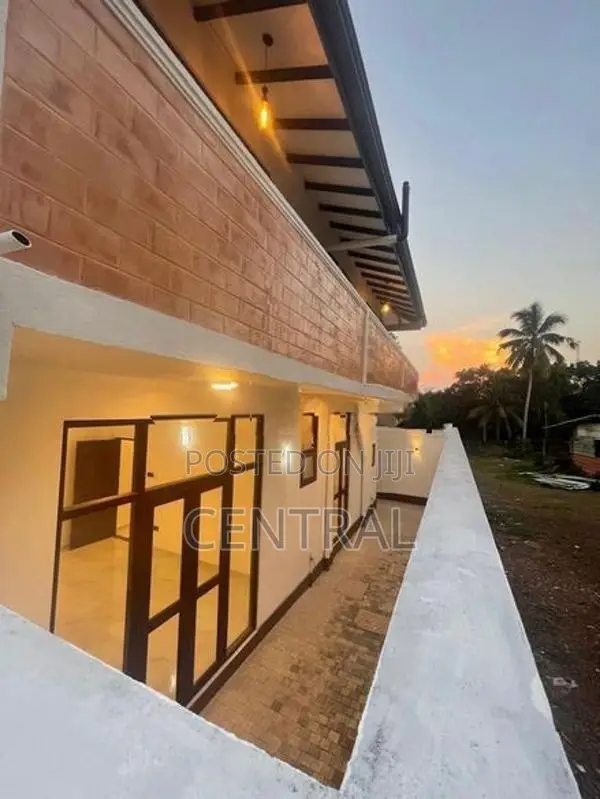 BRAND NEW TWO STORIED HOUSE FOR SALE IN MALABE TOWN (C7-10207)