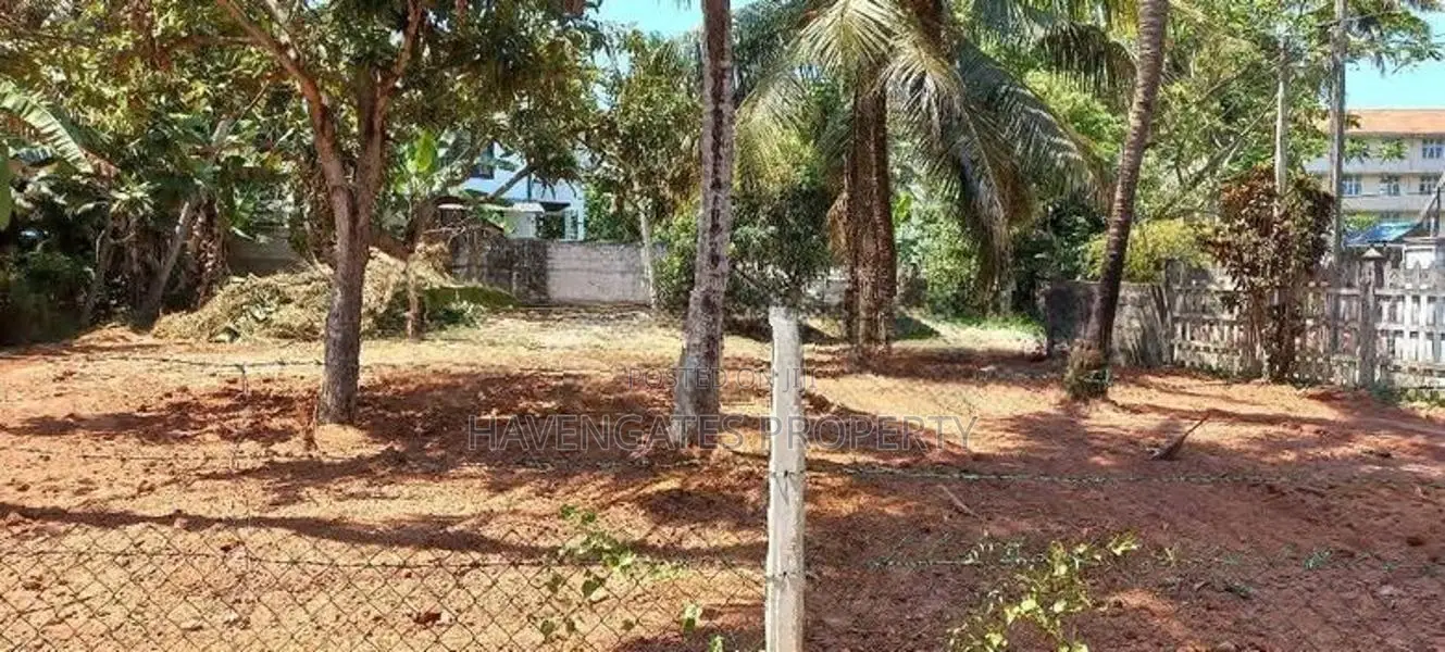 2 land blocks (each10) sale in Negombo