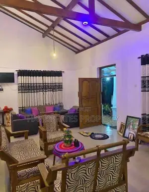 single storey house sale Negombo - 15 perches