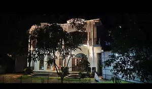 KANDY : 8-AC-BR (44P) LUXURY HOTEL FOR SALE