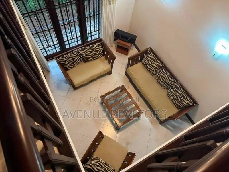 5BR House for Sale in Boralesgamuwa (HS4712)
