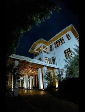 Luxury Villa for Rent in Kandy (VL4710)