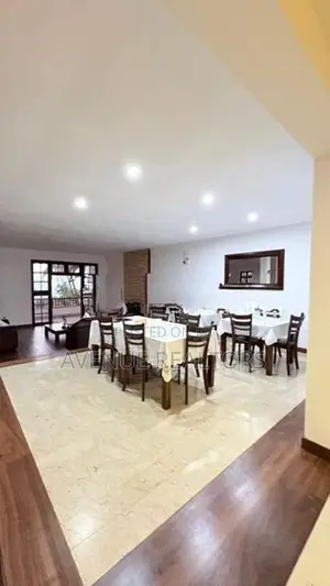 Luxury Villa for Rent in Kandy (VL4710)