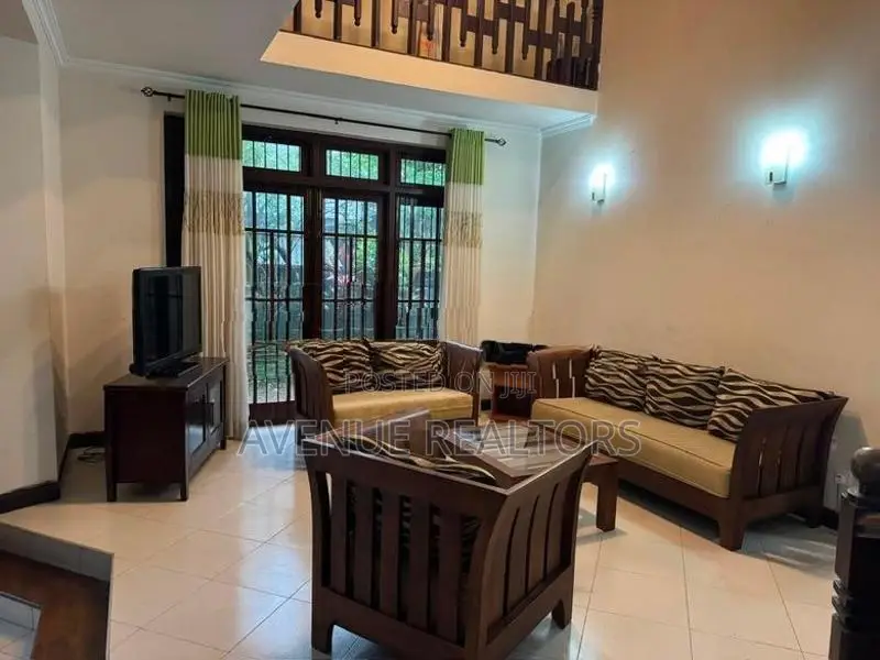 5BR House for Sale in Boralesgamuwa (HS4712)