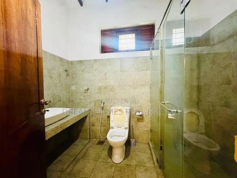 Home for Sale – Ambawatta Road, Boralesgamuwa