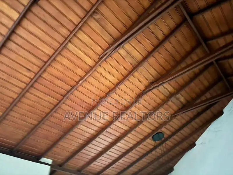 5BR House for Sale in Boralesgamuwa (HS4712)