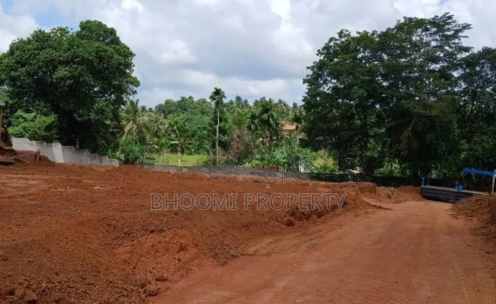 Homagama Luxury Land for Sale