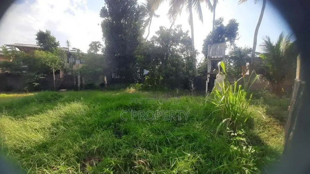 Land for Rent Boralesgamuwa Maharagama Road