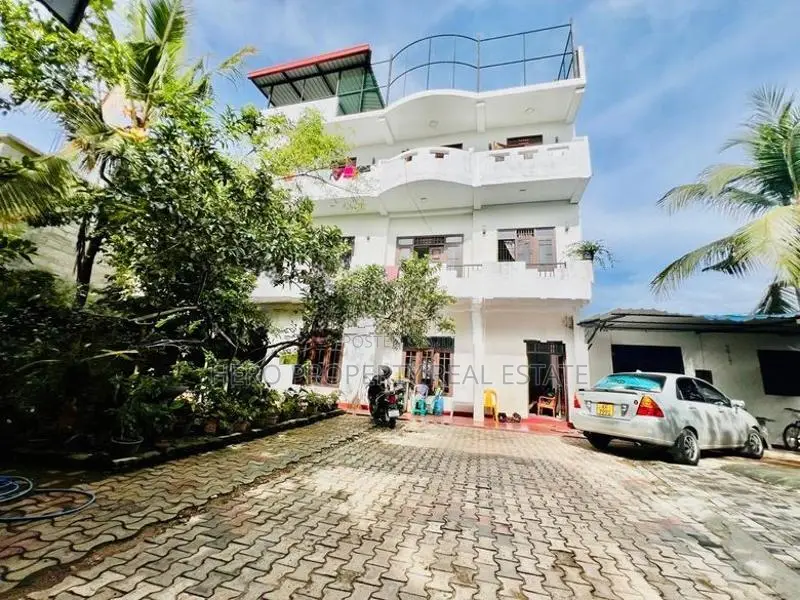 Luxury Modern House for Sale in Malabe