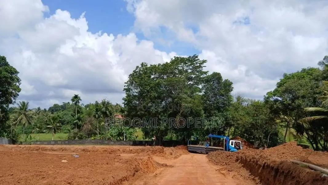 Homagama Luxury Land for Sale