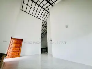Luxury Quality Valuable House for Sale in Athurugiriya