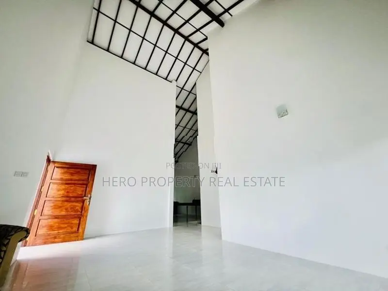 Luxury Quality Valuable House for Sale in Athurugiriya