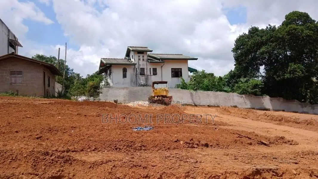 Homagama Luxury Land for Sale