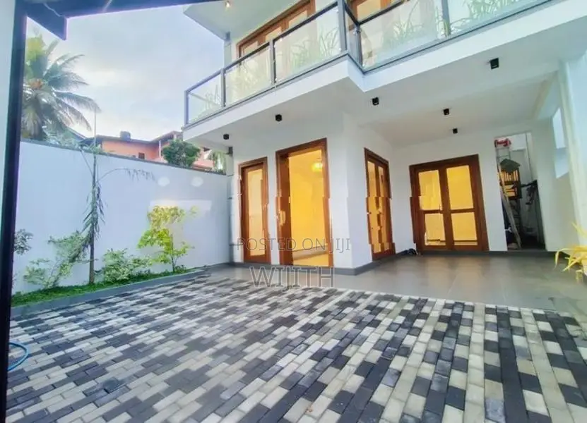 SUPAR BRAND NEW THREE STOREY HOUSE FOR SALE IN MAHARAGAMA