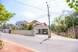 5BR House for Sale in Pelawatta, Battaramulla (HS4713)