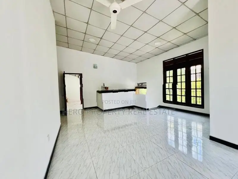 Modern Two Unit Luxury House for Sale in Athurugiriya