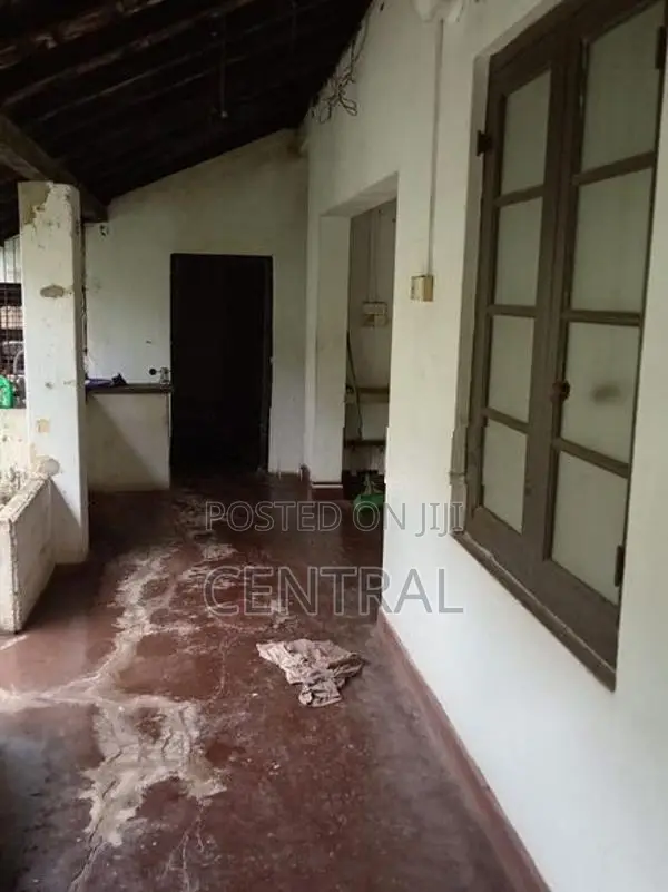 34 Perches land for sale with Colonial type House (C7-10216)