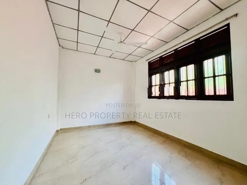 Modern Two Unit Luxury House for Sale in Athurugiriya