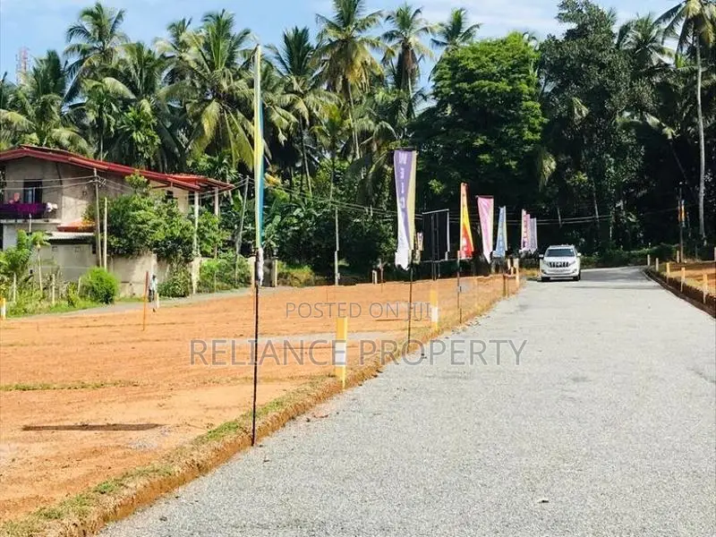 Superb Land for Sale in Pitipana